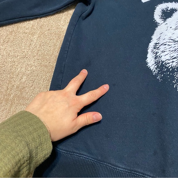 {Brandy Melville | John Galt} California Navy Graphic Crew Neck Sweatshirt - Picture 14 of 16